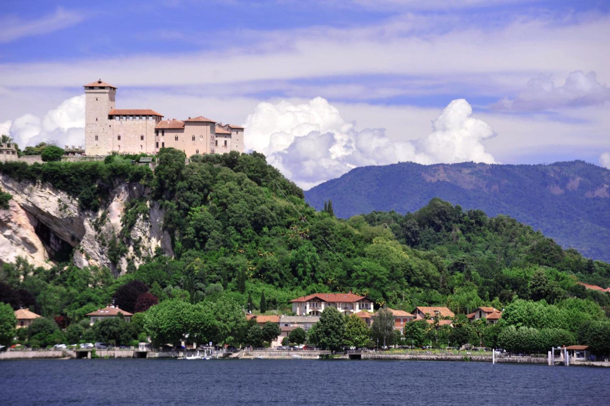 Fwl Romance On The Lake - Panorama Arona Bagian luar foto